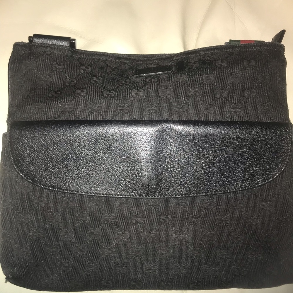 Gucci crossbody bag